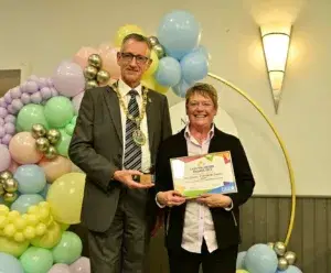 received_6851716971615893